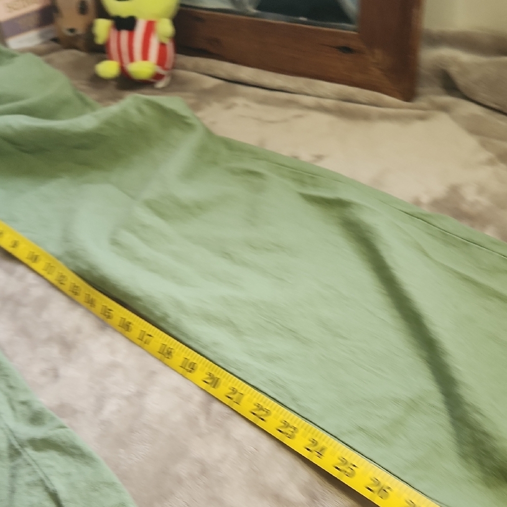 Green Wide-Leg Pants - Picture 5 of 10